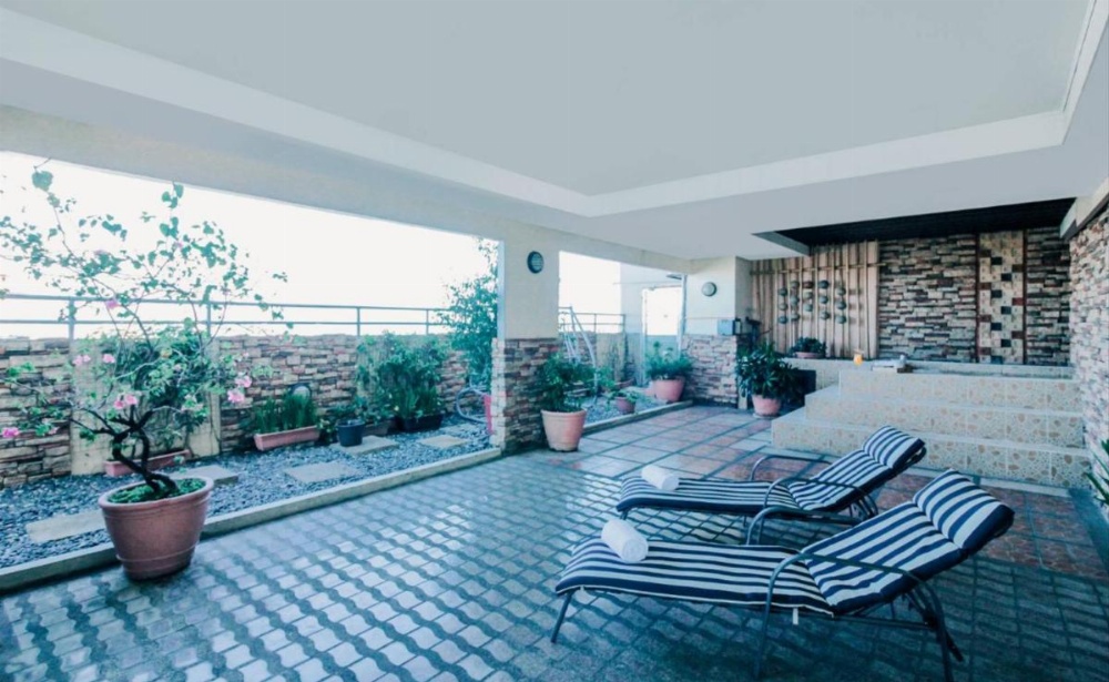 Greenhills Elan Hotel